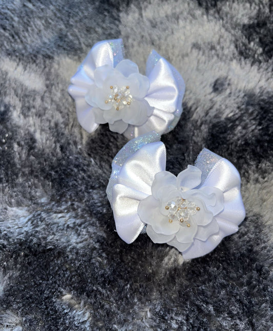 White flower bows