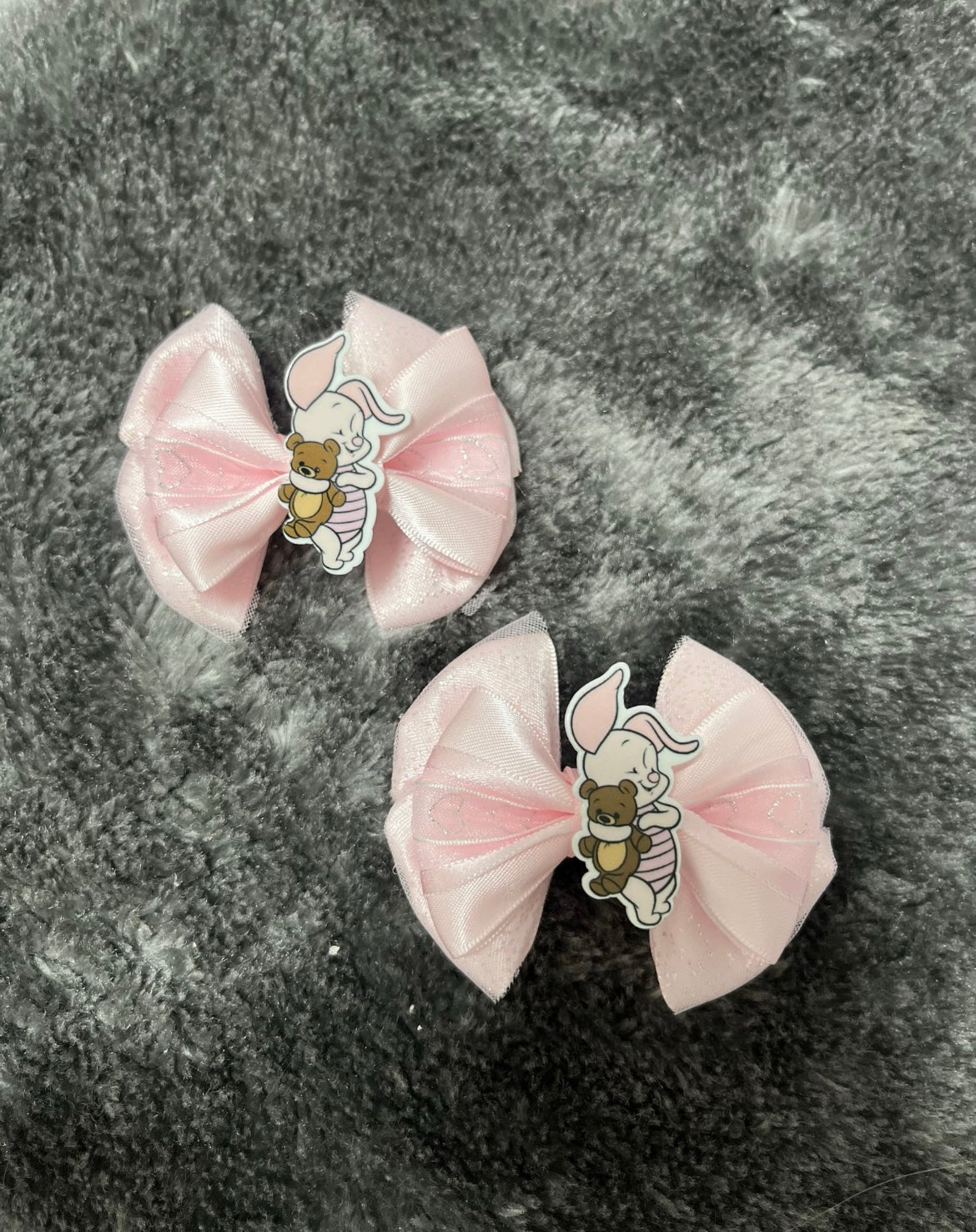 Piglet bows