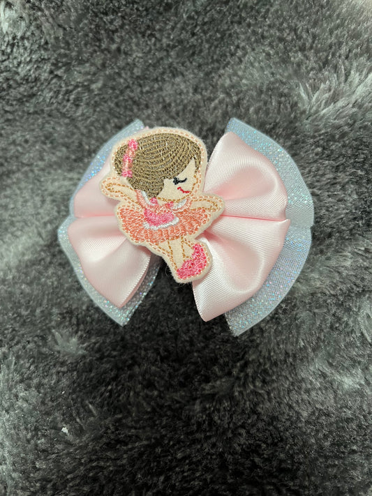 Ballerina bow