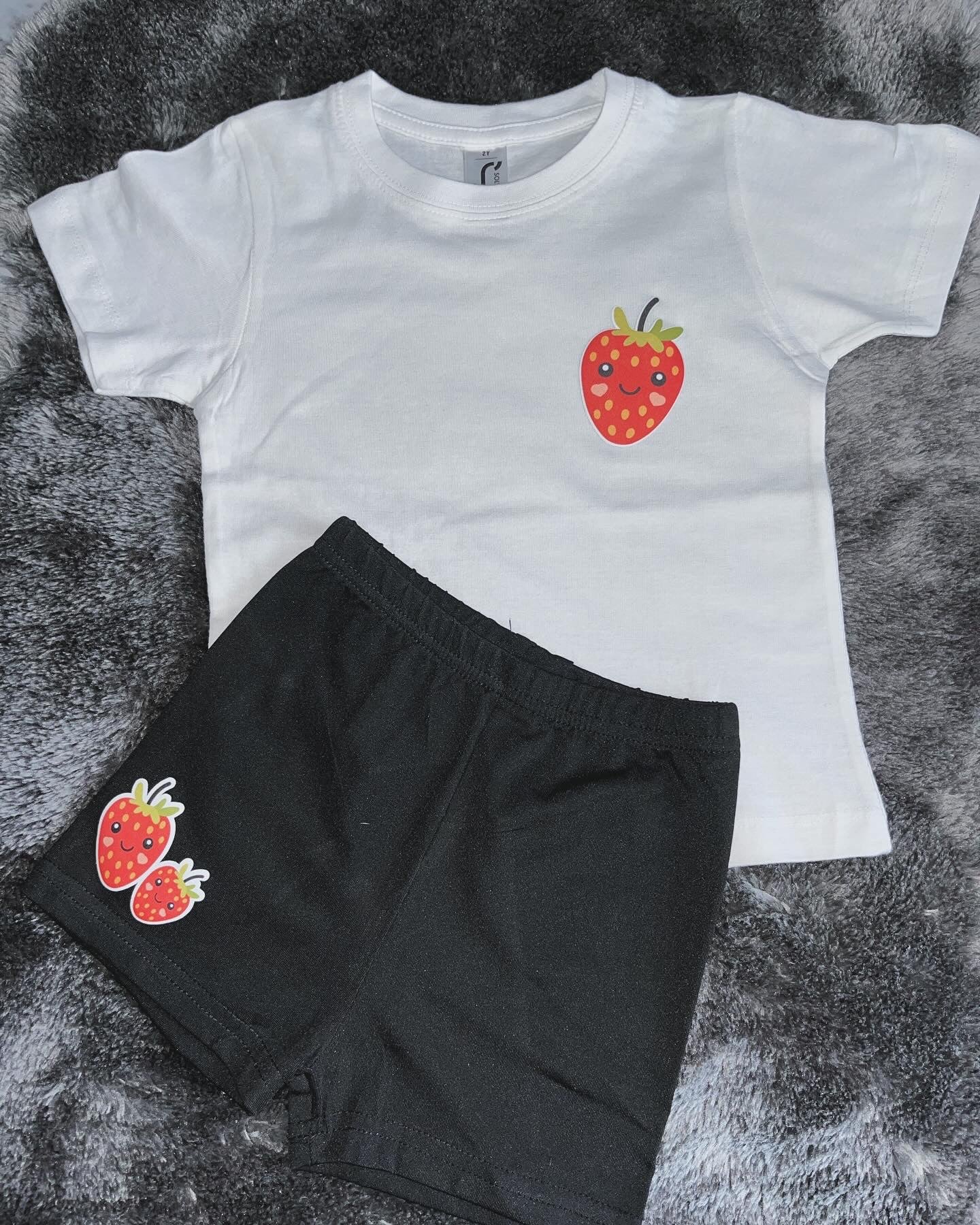 Fruit shorts sets